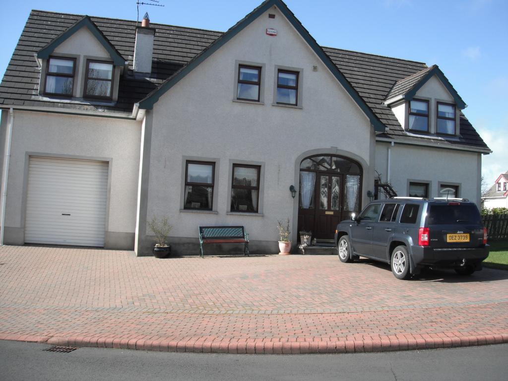 Narrow Gauge B&B Ballymoney Buitenkant foto